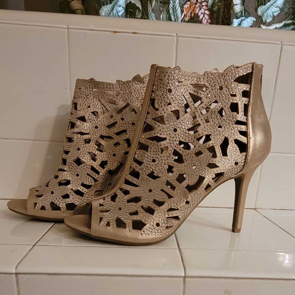 New Heels 👠 Unique